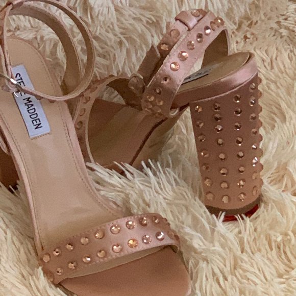 Steve Madden Maeryn Blush Bling Sandals - Picture 2 of 3